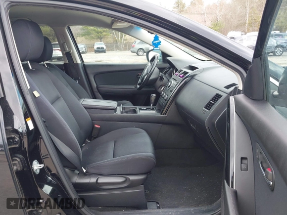 2010 Mazda CX-9 Grand Touring with VIN JM3TB3MV4A0215310, listed as a IAAI auction lot 41869975 with 129,134 mi miles. Bid and sale history available at carsss.com. Image 5.