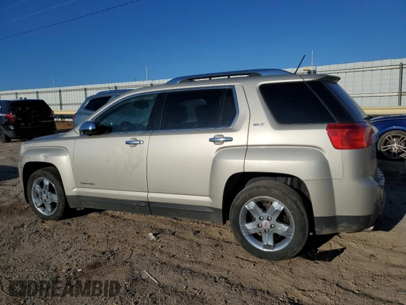 2013 GMC Terrain SLT z VIN 2GKFLXE3XD6259254, wystawiony jako Copart lot #50117685 z przebiegiem 135 163 mil mil oraz Szkoda całkowita • Salvage title. Historia ofert i sprzedaży dostępna na DreamBid. Obrazek 2.