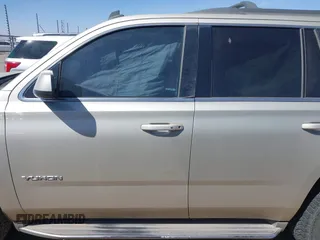 2015 GMC Yukon SLT with VIN 1GKS1BKC1FR145694, listed as a IAAI auction lot 41851644 with 162,592 mi miles. Bid and sale history available at carsss.com. Image 14.