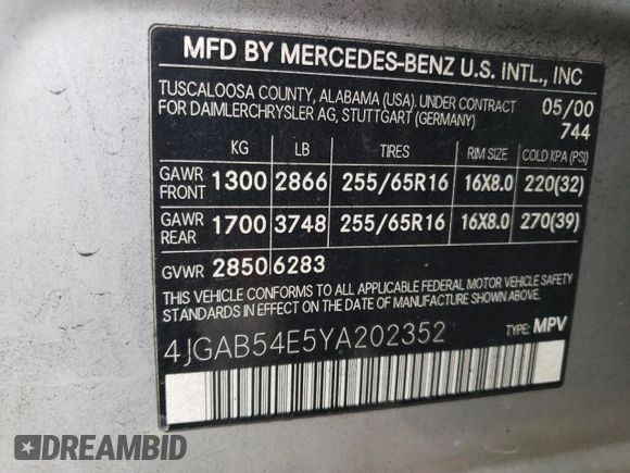 2000 Mercedes-Benz M-Class with VIN 4JGAB54E5YA202352, listed as a Copart auction lot 73734624 with 295,895 mi miles and Salvage Title. Bid and sale history available at carsss.com. Image 16.
