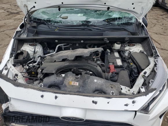 2020 Toyota RAV4 XLE with VIN 2T3P1RFV1LC135007, listed as a Copart auction lot 62710795 with 38,969 mi miles and Non repairable. Bid and sale history available at DreamBid. Image 12.