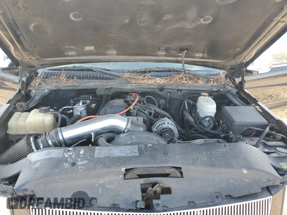 2003 Cadillac Escalade EXT z VIN 3GYEK63N03G181153, wystawiony jako Copart lot #44032465 z przebiegiem 211 093 mil mil oraz Tytuł czysty. Historia ofert i sprzedaży dostępna na DreamBid. Obrazek 11.
