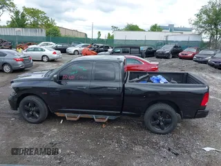 2015 Ram 1500 Express z VIN 1C6RR7FT4FS781293, wystawiony jako IAAI lot #42364921 z przebiegiem 101 451 mil mil oraz . Historia ofert i sprzedaży dostępna na DreamBid. Obrazek 14.
