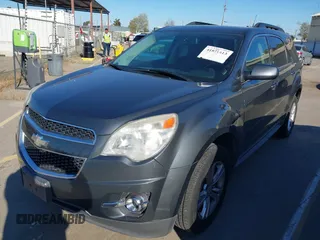 2011 Chevrolet Equinox 2LT z VIN 2CNFLNEC4B6323250, wystawiony jako IAAI lot #41871613 z przebiegiem 138 357 mil mil oraz . Historia ofert i sprzedaży dostępna na DreamBid. Obrazek 17.