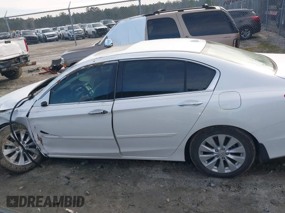 2013 Honda Accord Touring with VIN 1HGCR3F97DA040801, listed as a IAAI auction lot 41662028 with 177,589 mi miles and . Bid and sale history available at DreamBid. Image 14.