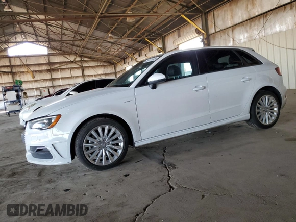 2016 Audi A3 e-tron Premium z VIN WAUUPBFF2GA100087, wystawiony jako Copart lot #43477445 z przebiegiem 95 019 mil mil oraz Czysty tytuł • Clean title. Historia ofert i sprzedaży dostępna na DreamBid. Obrazek 1.