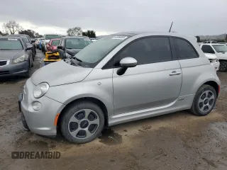 2014 FIAT 500e with VIN 3C3CFFGE8ET172792, listed as a Copart auction lot 43856805 with 0 mi miles and Clean Title. Bid and sale history available at carsss.com. Image 1.