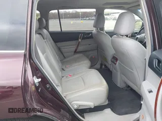 2013 Toyota Highlander Limited z VIN JTEDC3EH7D2017120, wystawiony jako IAAI lot #42060409 z przebiegiem 122 721 mil mil oraz . Historia ofert i sprzedaży dostępna na DreamBid. Obrazek 8.
