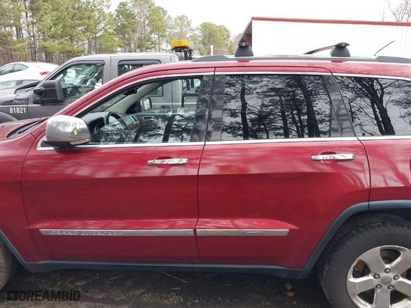 2013 Jeep Grand Cherokee Limited with VIN 1C4RJFBT4DC657211, listed as a IAAI auction lot 41750112 with 175,173 mi miles. Bid and sale history available at carsss.com. Image 14.