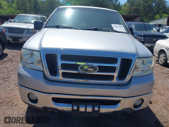 2008 Ford F-150 XLT with VIN 1FTPW14V98FA09331, listed as a IAAI auction lot 42001968 with 263,651 mi miles. Bid and sale history available at carsss.com. Image 12.