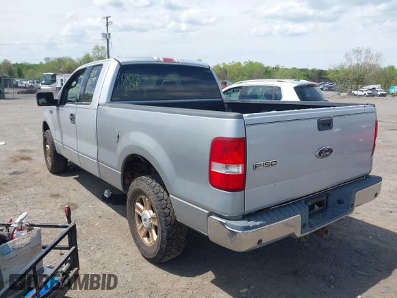 2004 Ford F-150 XLT with VIN 1FTPX14564NA31929, listed as a IAAI auction lot 42082609 with 435,603 mi miles and . Bid and sale history available at DreamBid. Image 3.