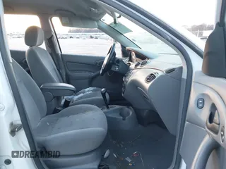 2001 Ford Focus SE with VIN 1FAFP36341W164123, listed as a IAAI auction lot 41143386 with 107,477 mi miles and . Bid and sale history available at carsss.com. Image 5.