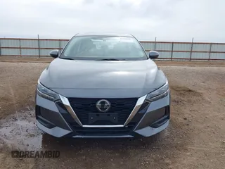 2020 Nissan Sentra SV with VIN 3N1AB8CV6LY216243, listed as a IAAI auction lot 41590560 with 33,071 mi miles. Bid and sale history available at carsss.com. Image 13.