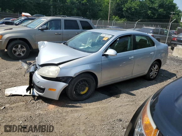 2007 Volkswagen Jetta Wolfsburg Edition z VIN 3VWEF71K07M168433, wystawiony jako Copart lot #60796705 z przebiegiem Nie podano mil oraz Szkoda całkowita • Salvage title. Historia ofert i sprzedaży dostępna na DreamBid. Obrazek 1.