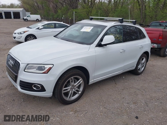 2015 Audi Q5 Premium Plus with VIN WA1LFAFP2FA116626, listed as a IAAI auction lot 42037581 with 113,038 mi miles. Bid and sale history available at carsss.com. Image 2.