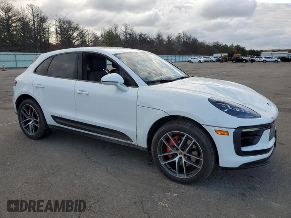 2024 Porsche Macan S с VIN WP1AG2A50RLB36421, выставлен на аукционе Copart как лот 49879565 с пробегом 9 523 миль миль и Списание • Salvage title. История ставок и продаж доступна на DreamBid. Изображение 4.