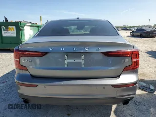 2020 Volvo S60 Momentum z VIN 7JR102FK6LG047944, wystawiony jako Copart lot #60639325 z przebiegiem 134 044 mil mil oraz Czysty tytuł • Clean title. Historia ofert i sprzedaży dostępna na DreamBid. Obrazek 6.