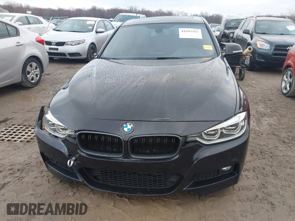 2017 BMW 3 Series 340i xDrive with VIN WBA8B7C37HK806636, listed as a IAAI auction lot 41995561 with 80,524 mi miles. Bid and sale history available at carsss.com. Image 12.