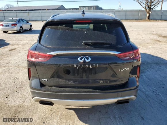 2019 Infiniti QX50 LUXE with VIN 3PCAJ5M32KF119482, listed as a Copart auction lot 84010774 with 46,433 mi miles and Salvage Title. Bid and sale history available at carsss.com. Image 6.