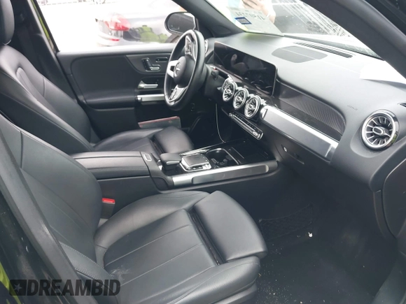 2020 Mercedes-Benz GLB 250 z VIN W1N4M4GB1LW051215, wystawiony jako IAAI lot #41507234 z przebiegiem 57 460 mil mil oraz . Historia ofert i sprzedaży dostępna na DreamBid. Obrazek 5.