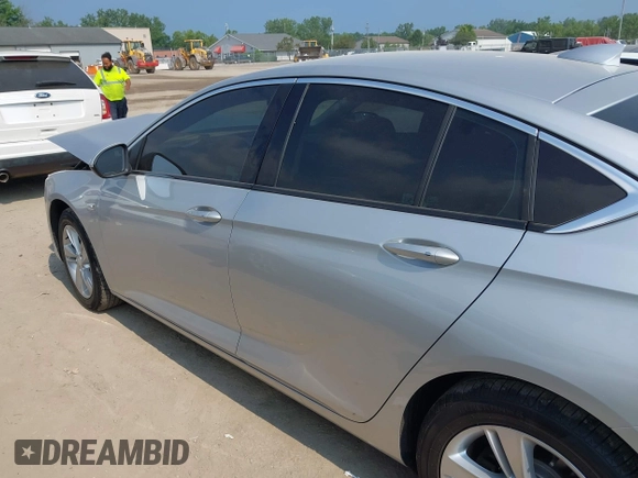 2018 Buick Regal Preferred with VIN W04GL6SX5J1068898, listed as a IAAI auction lot 42704665 with 90,571 mi miles and . Bid and sale history available at DreamBid. Image 14.