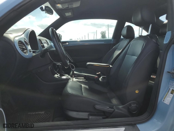 2012 Volkswagen Beetle 2.5L PZEV with VIN 3VWJP7AT4CM632290, listed as a Copart auction lot 81698264 with 98,845 mi miles and Non Repairable. Bid and sale history available at carsss.com. Image 7.