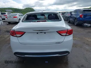 2015 Chrysler 200 Limited z VIN 1C3CCCAB7FN555436, wystawiony jako IAAI lot #42193998 z przebiegiem 126 448 mil mil oraz . Historia ofert i sprzedaży dostępna na DreamBid. Obrazek 16.