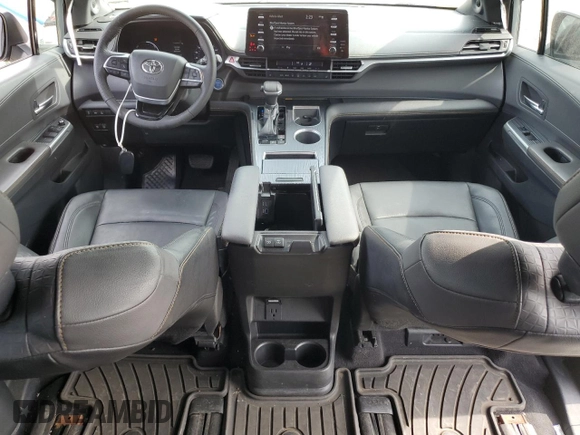2022 Toyota Sienna XLE Woodland Edition with VIN 5TDASKFCXNS045169, listed as a Copart auction lot 71785184 with 52,333 mi miles and Salvage Title. Bid and sale history available at carsss.com. Image 8.