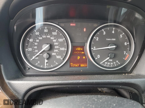 2011 BMW 3 Series 328i z VIN WBAPH5C52BA445975, wystawiony jako Copart lot #54179105 z przebiegiem 117 147 mil mil oraz Szkoda całkowita • Salvage title. Historia ofert i sprzedaży dostępna na DreamBid. Obrazek 9.