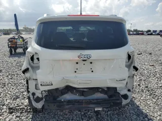 2022 Jeep Renegade Latitude with VIN ZACNJDB10NPN47851, listed as a Copart auction lot 61071255 with 74,763 mi miles and Non repairable. Bid and sale history available at DreamBid. Image 6.