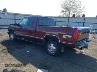 1998 Chevrolet Silverado 1500 with VIN 2GCEK19RXW1194136, listed as a IAAI auction lot 42111257 with 164,499 mi miles and . Bid and sale history available at DreamBid. Image 3.