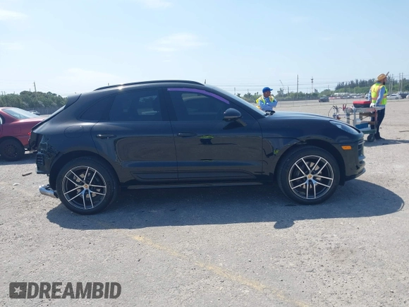 2024 Porsche Macan with VIN WP1AA2A55RLB14867, listed as a IAAI auction lot 41821087 with 7,254 mi miles and . Bid and sale history available at DreamBid. Image 13.
