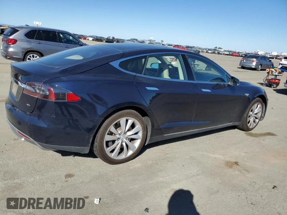 2014 Tesla Model S 60 with VIN 5YJSA1H13EFP37887, listed as a Copart auction lot 48438555 with Not provided miles and Clean title. Bid and sale history available at DreamBid. Image 3.