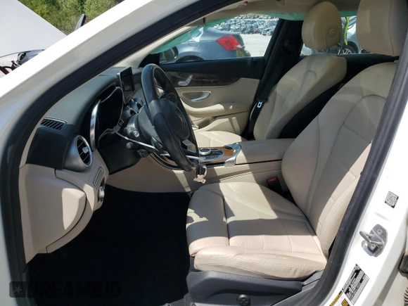 2017 Mercedes-Benz C 300 с VIN 55SWF4JB8HU199925, выставлен на аукционе Copart как лот 52771295 с пробегом 110 770 миль миль и Списание • Salvage title. История ставок и продаж доступна на DreamBid. Изображение 7.