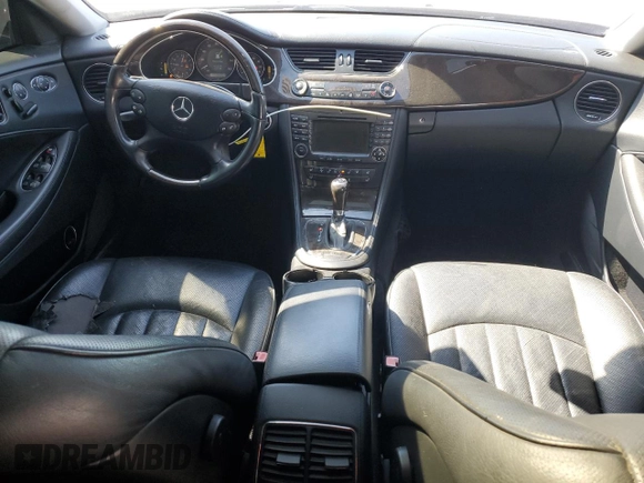 2007 Mercedes-Benz CLS-Class 5.5L with VIN WDDDJ72X17A083837, listed as a Copart auction lot 74591864 with 128,979 mi miles and Clean Title. Bid and sale history available at carsss.com. Image 8.