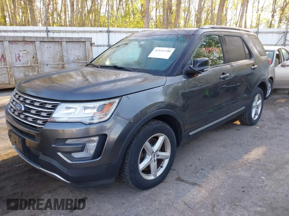 2016 Ford Explorer XLT with VIN 1FM5K8DH6GGC38012, listed as a IAAI auction lot 42145240 with 97,858 mi miles and . Bid and sale history available at carsss.com. Image 17.