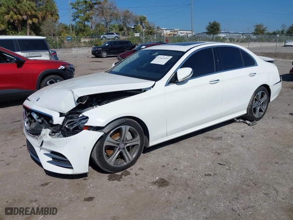 2017 Mercedes-Benz E-Class E 300 Luxury with VIN WDDZF4JB6HA105098, listed as a IAAI auction lot 41463493 with 85,657 mi miles. Bid and sale history available at carsss.com. Image 17.