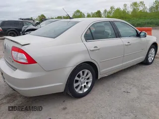 2008 Mercury Milan z VIN 3MEHM011X8R633386, wystawiony jako IAAI lot #42314439 z przebiegiem 33 995 mil mil oraz . Historia ofert i sprzedaży dostępna na DreamBid. Obrazek 4.