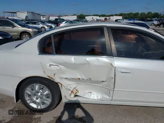 2005 Nissan Altima S z VIN 1N4AL11D35C316913, wystawiony jako IAAI lot #42304207 z przebiegiem 181 342 mil mil oraz . Historia ofert i sprzedaży dostępna na DreamBid. Obrazek 6.