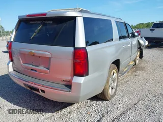 2017 Chevrolet Suburban Premier z VIN 1GNSCJKCXHR208785, wystawiony jako IAAI lot #42166963 z przebiegiem 227 249 mil mil oraz . Historia ofert i sprzedaży dostępna na DreamBid. Obrazek 4.