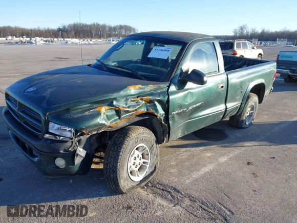 1999 Dodge Dakota with VIN 1B7GG26XXXS202143, listed as a IAAI auction lot 41286808 with 164,781 mi miles and . Bid and sale history available at carsss.com. Image 2.