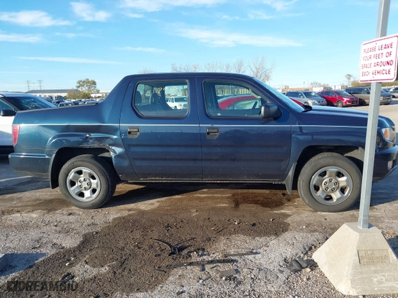 2010 Honda Ridgeline RT with VIN 5FPYK1F24AB009225, listed as a IAAI auction lot 40822938 with 273,986 mi miles. Bid and sale history available at carsss.com. Image 13.