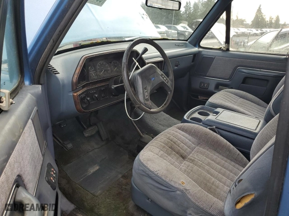 1990 Ford F-250 HD with VIN 1FTHX26G9LKB48266, listed as a Copart auction lot 85166184 with 52,445 mi miles and Clean Title. Bid and sale history available at carsss.com. Image 8.