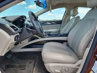 2016 Lincoln MKZ с VIN 3LN6L2G93GR627055, выставлен на аукционе Copart как лот 61232625 с пробегом 37 846 миль миль и На запчасти • Non repairable. История ставок и продаж доступна на DreamBid. Изображение 7.