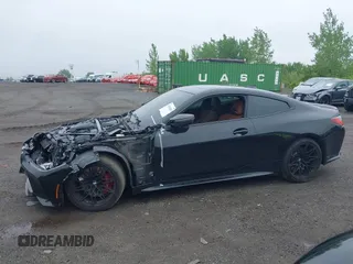2022 BMW M4 Competition xDrive с VIN WBS43AZ04NCJ24059, выставлен на аукционе IAAI как лот 42182813 с пробегом 27 682 миль миль и . История ставок и продаж доступна на DreamBid. Изображение 14.