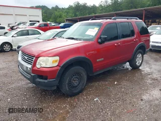 2007 Ford Explorer XLT z VIN 1FMEU63E27UA33830, wystawiony jako IAAI lot #42235429 z przebiegiem 322 272 mil mil oraz . Historia ofert i sprzedaży dostępna na DreamBid. Obrazek 2.