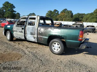 2003 GMC Sierra 1500 SLT with VIN 2GTEC19T731334714, listed as a Copart auction lot 77139124 with 0 mi miles and Non Repairable. Bid and sale history available at carsss.com. Image 2.