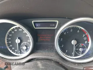 2015 Mercedes-Benz M 400 z VIN 4JGDA5GB1FA573460, wystawiony jako IAAI lot #42025873 z przebiegiem 156 008 mil mil oraz . Historia ofert i sprzedaży dostępna na DreamBid. Obrazek 7.