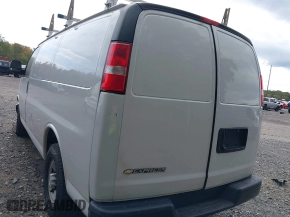 2018 Chevrolet Express Cargo Van with VIN 1GCWGAFG6J1338370, listed as a IAAI auction lot 40543708 with 1 mi miles. Bid and sale history available at carsss.com. Image 3.