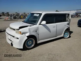 2005 Scion xB with VIN JTLKT324X50213714, listed as a Copart auction lot 47410595 with 207,452 mi miles and Salvage Title. Bid and sale history available at carsss.com. Image 1.